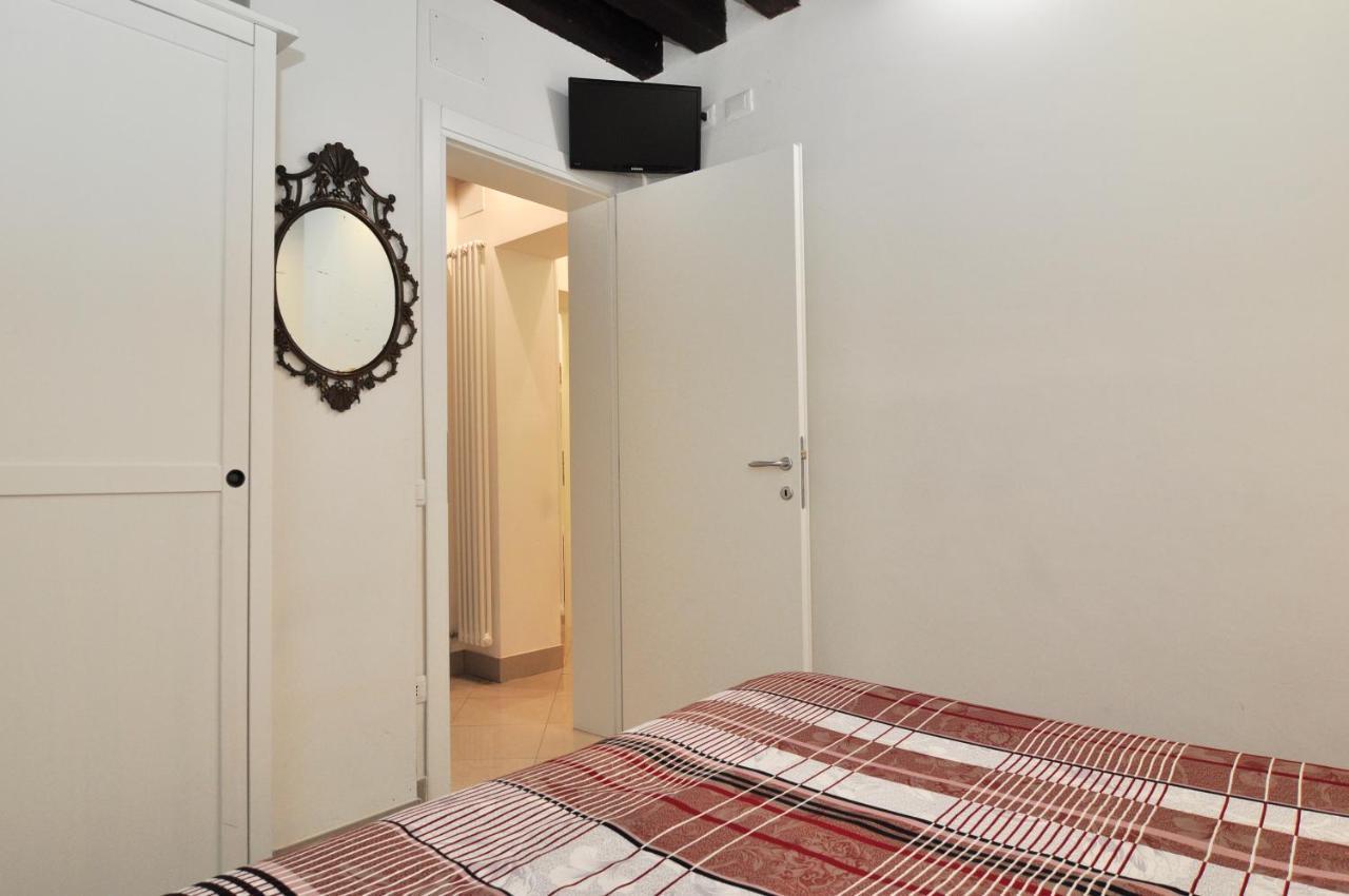 Cozy Apartment Near Rialto Bridge/ St.Mark Square Венеція Екстер'єр фото